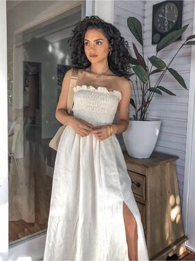 Dissh Cream Strapless Dress